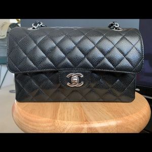 🎉SOLD🎉Chanel small classic flap black caviar